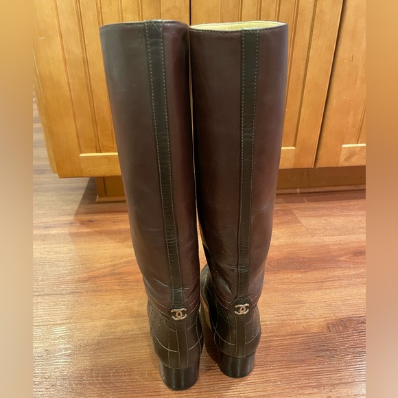 ❌SOLD❌ CHANEL Brown Boots - Picture 15 of 16